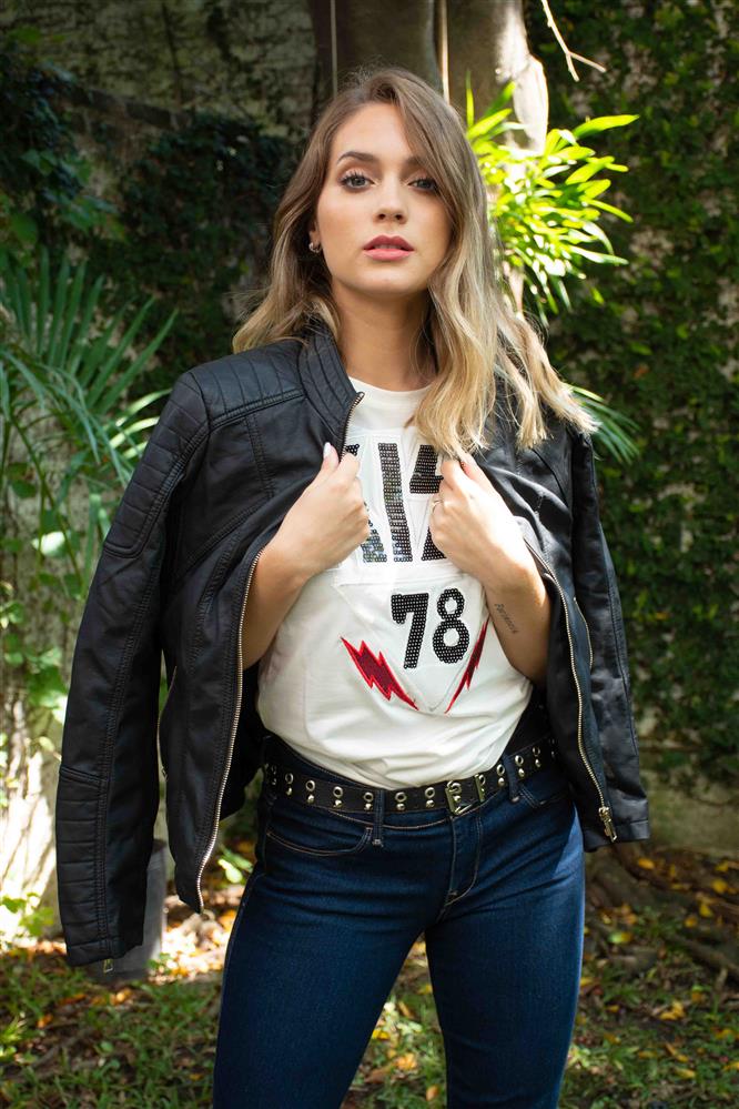 Remera Kiss